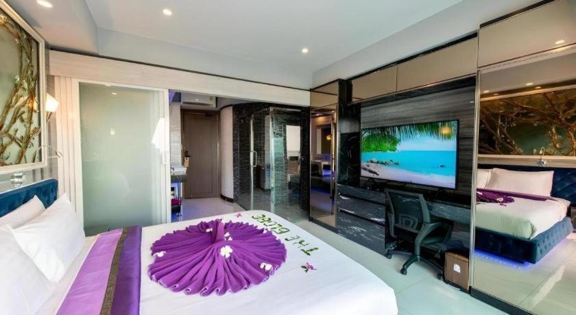 The Globe Hotel, Bar & Restaurant Pattaya Bagian luar foto